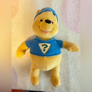 Super sleuth talking Pooh bear